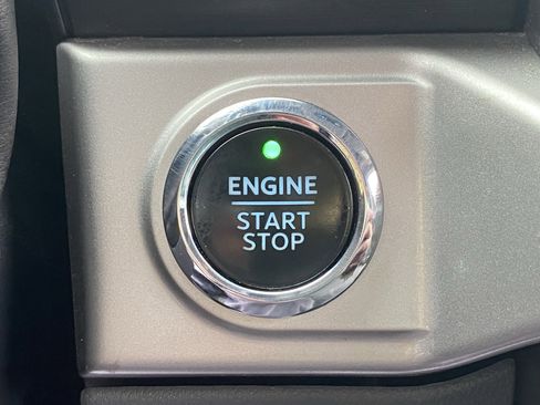 Used 2022 Ford F150 XLT w/ Equipment Group 302A High image 9