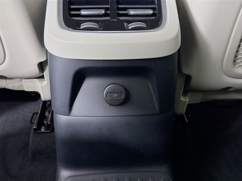 Used 2023 Volvo XC90 T8 Plus w/ Protection Package Premier image 29