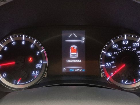 Used 2022 Toyota Highlander LE image 23