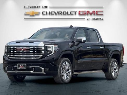 New 2026 GMC Sierra 1500 Denali w/ Denali Reserve Package AWD/4WD image 7