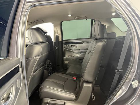 Used 2025 Honda Pilot EX-L image 26