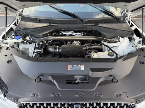 Used 2023 Lincoln Aviator Black Label w/ Class IV Trailer Tow Package image 6