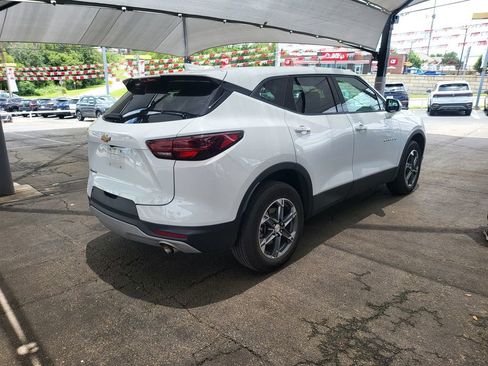 Used 2025 Chevrolet Blazer LT FWD image 8