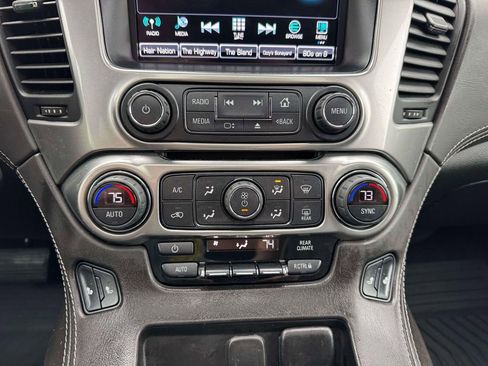 Used 2020 Chevrolet Tahoe LT AWD/4WD image 32