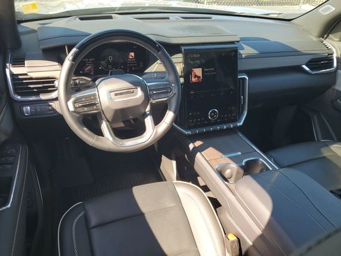 Used 2024 GMC Acadia Denali w/ Super Cruise Package image 19