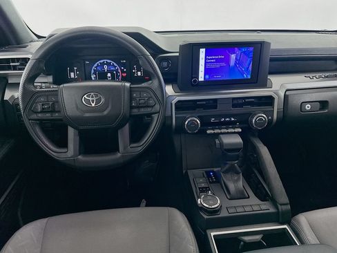 Certified 2026 Toyota Tacoma SR5 AWD/4WD image 22