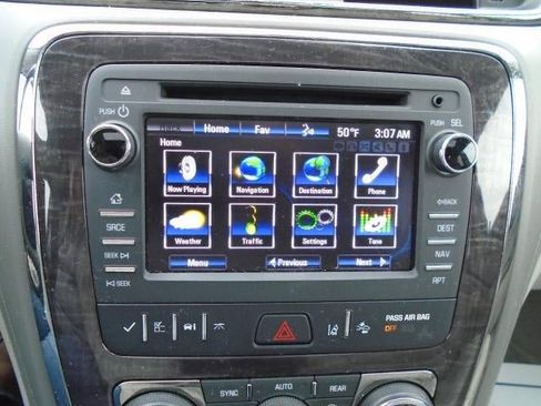 Used 2017 Buick Enclave Premium w/ Experience Buick Package image 10