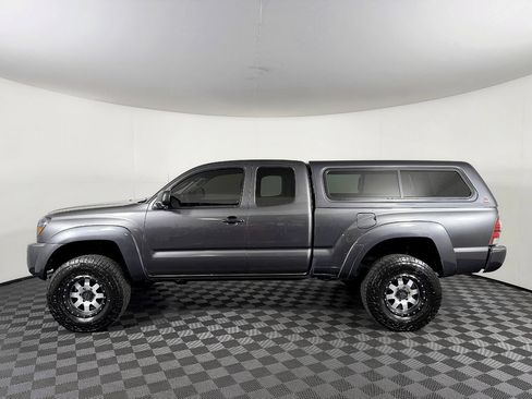 Used 2011 Toyota Tacoma 4x4 Access Cab w/ SR5 Pkg #2 image 14