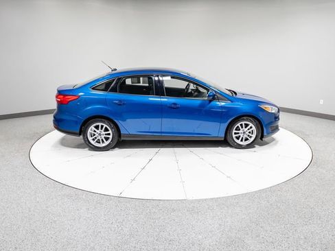 Used 2018 Ford Focus SE image 28