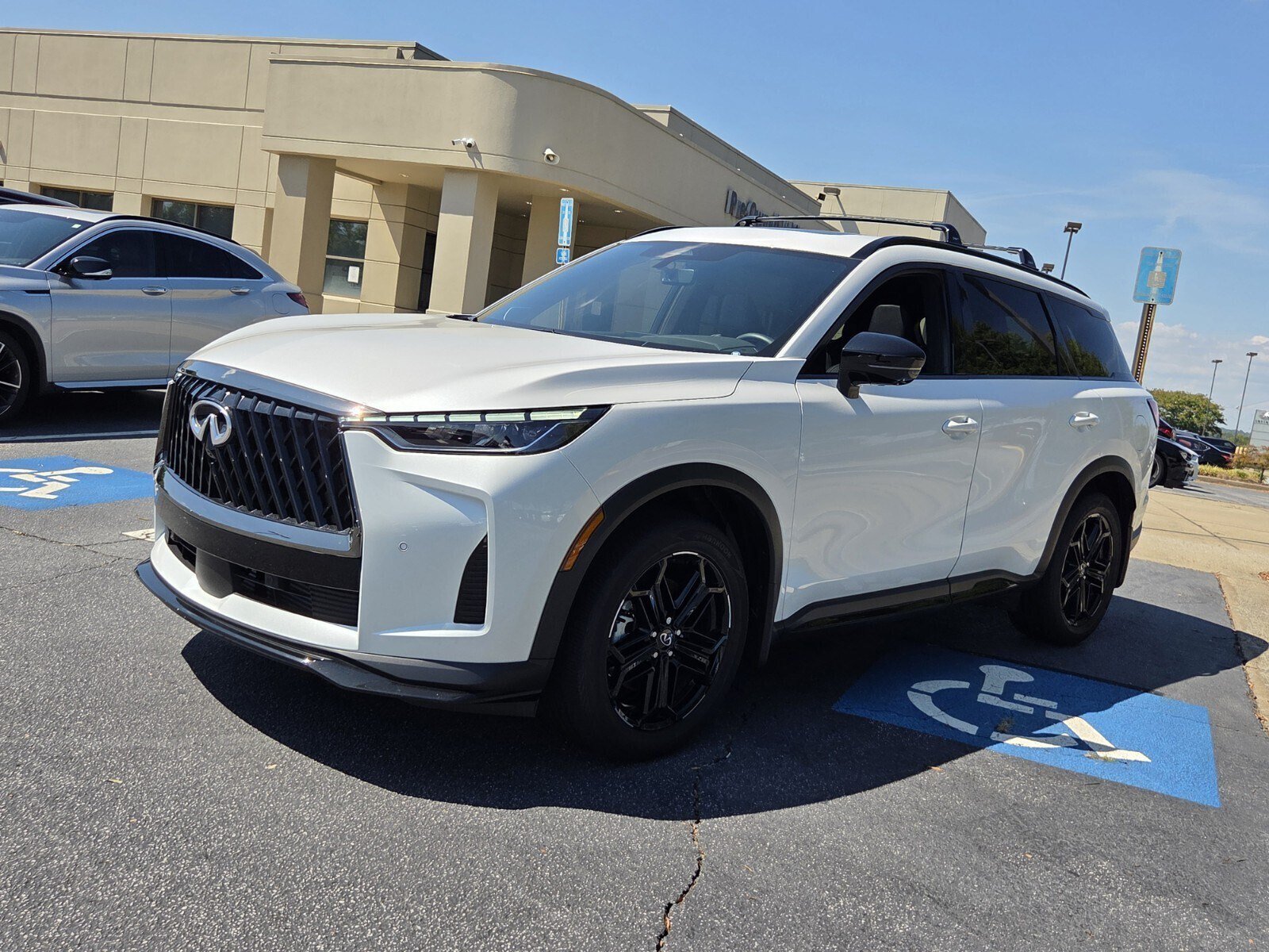 Used 2026 INFINITI QX60 Sport w/ Dark Cargo Package AWD/4WD image 1