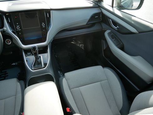 Used 2025 Subaru Outback Premium image 11
