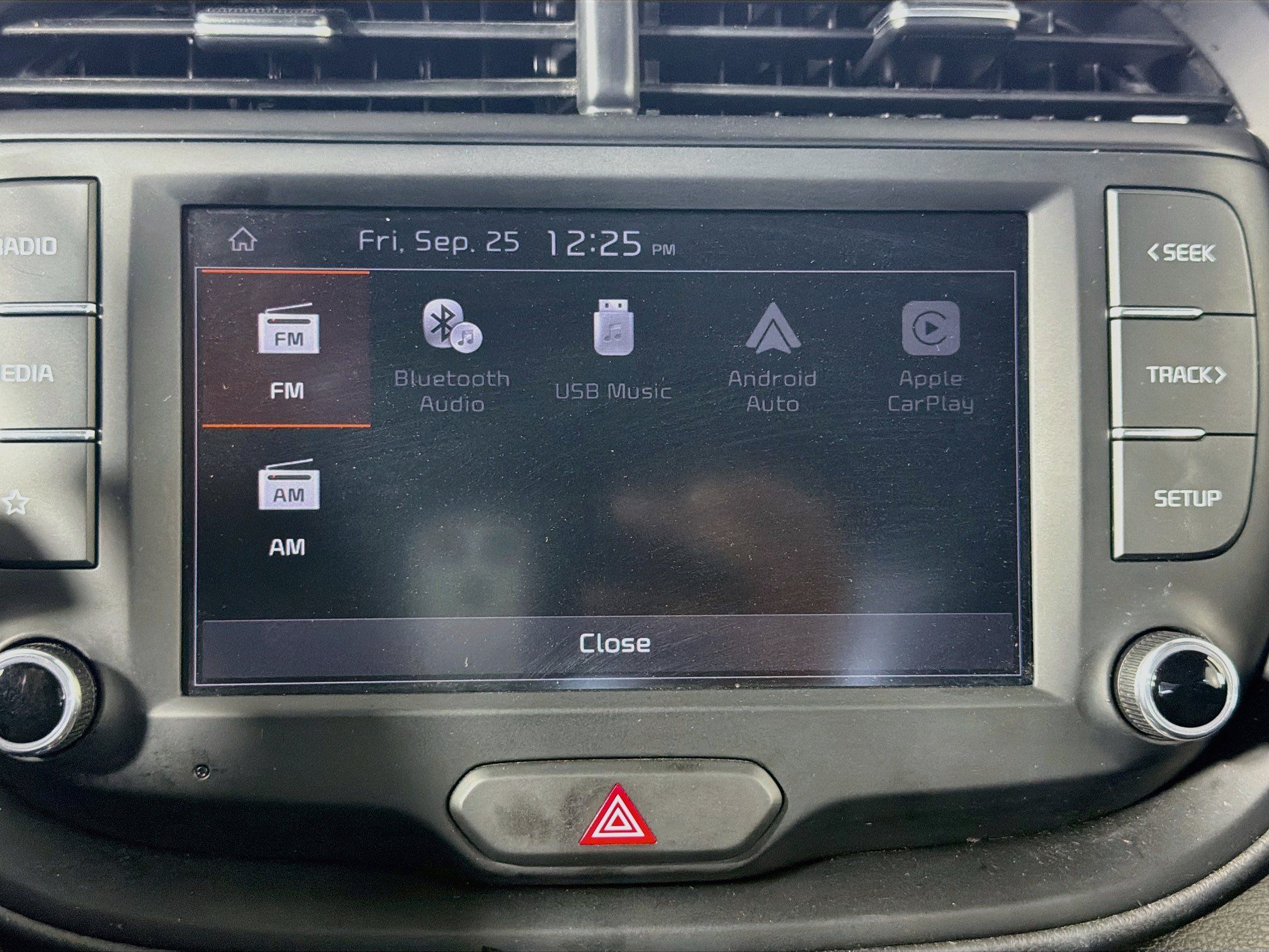 Used 2025 Kia Soul LX w/ LX Technology Package FWD image 22