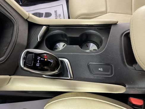 Used 2017 Cadillac XT5 Luxury FWD image 22