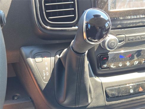 Used 2025 RAM ProMaster 2500 w/ Convenience Group image 26