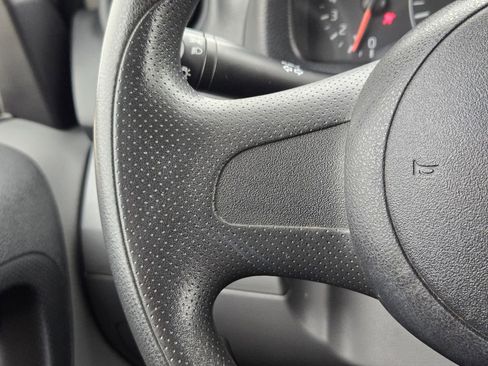 Used 2016 Nissan NV200 S image 25