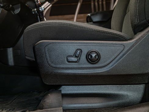 Used 2023 RAM 1500 Big Horn AWD/4WD image 21