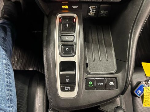 Used 2019 Honda Insight Touring image 17