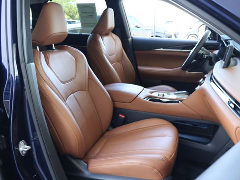 Certified 2023 INFINITI QX60 Sensory w/ Cargo Package AWD/4WD image 23