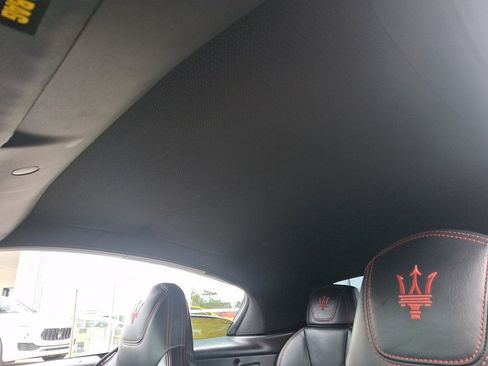 Used 2019 Maserati GranTurismo MC RWD image 13