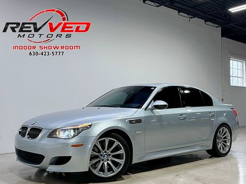 Used 2010 BMW M5 RWD image 1