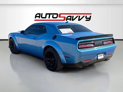 Used 2023 Dodge Challenger R/T Scat Pack RWD image 5