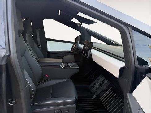 Used 2024 Tesla Cybertruck Cyberbeast image 15