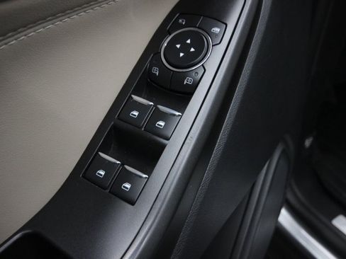 Used 2020 Ford Explorer Limited image 13