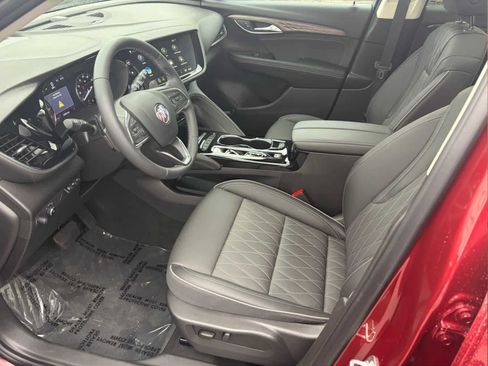 Used 2023 Buick Envision Avenir AWD/4WD image 10