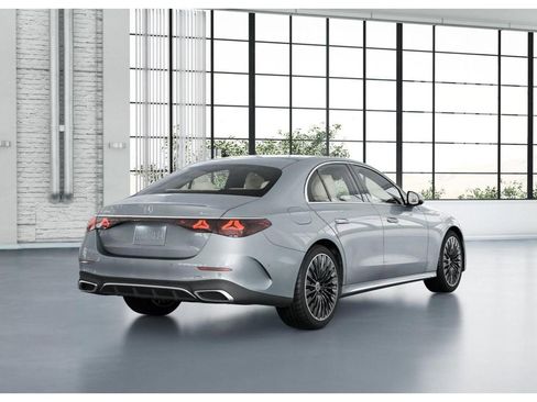 New 2026 Mercedes-Benz E 450 4MATIC Sedan image 22