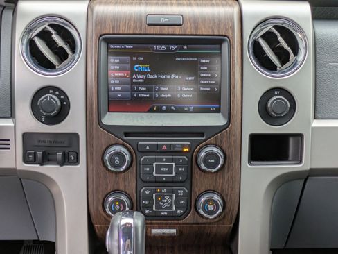 Used 2013 Ford F150 Lariat w/ Luxury Equipment Group image 14