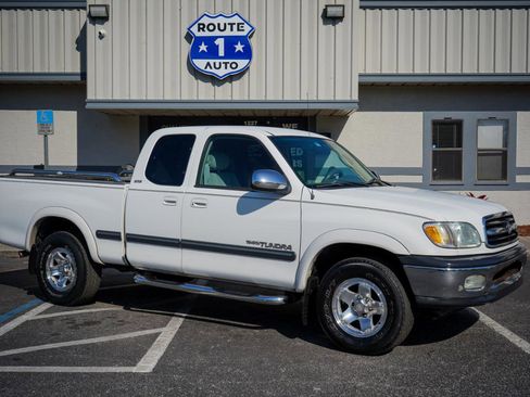 Used 2001 Toyota Tundra SR5 image 3