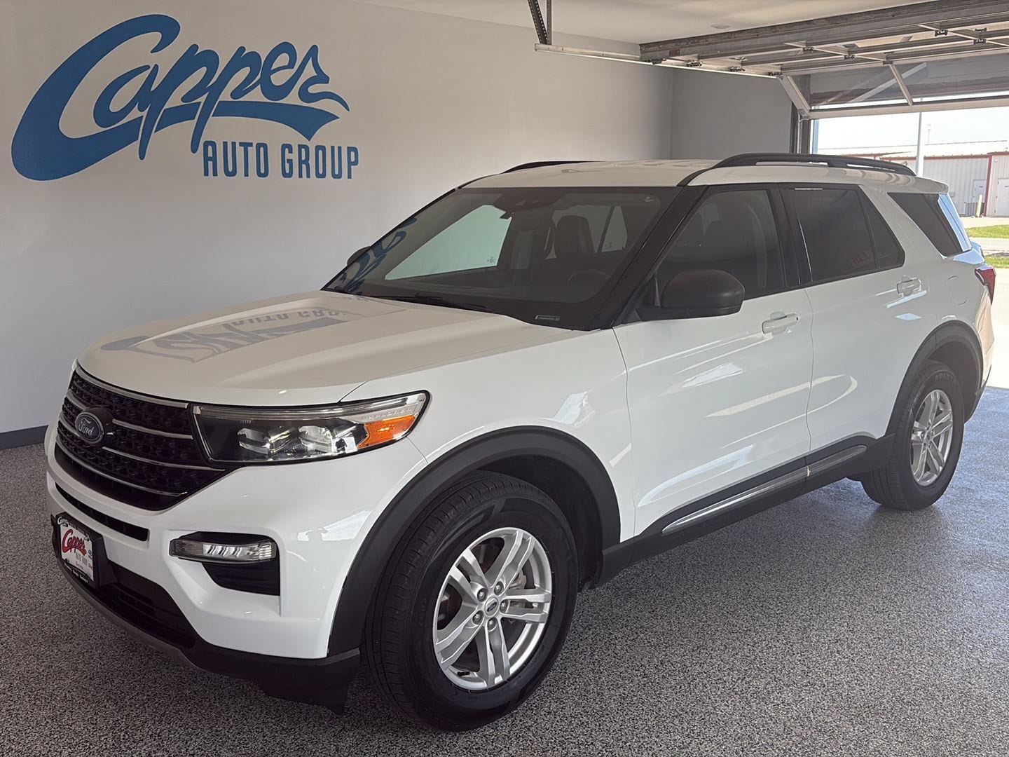Used 2020 Ford Explorer XLT w/ Equipment Group 202A AWD/4WD image 1