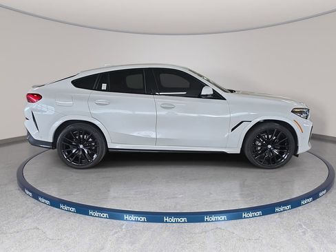 Used 2023 BMW X6 xDrive40i w/ M Sport Package image 6