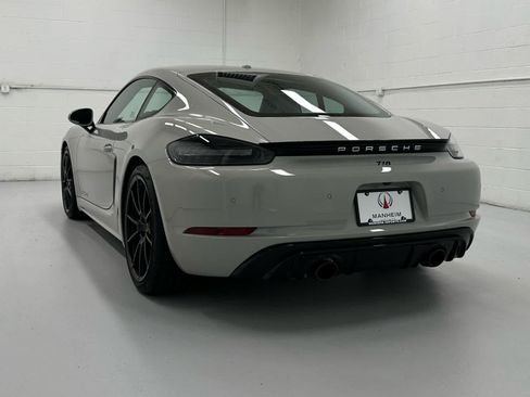 Used 2025 Porsche 718 Cayman GTS RWD image 8