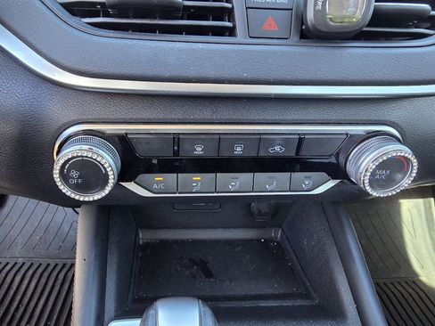 Used 2022 Nissan Altima 2.5 SR image 18