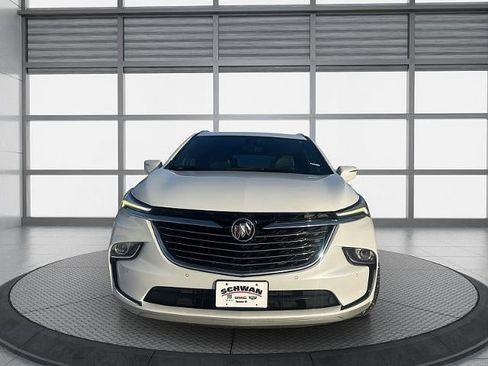 Used 2023 Buick Enclave Premium image 9