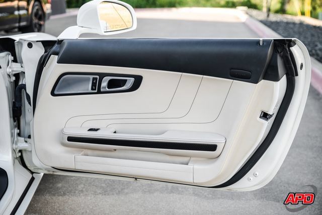 Used 2012 Mercedes-Benz SLS AMG Roadster image 83