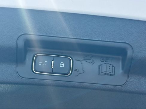 New 2026 Ford Explorer Active w/ Active Comfort Package AWD/4WD image 7