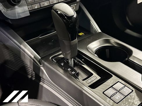 New 2026 Subaru Outback Limited AWD/4WD image 18