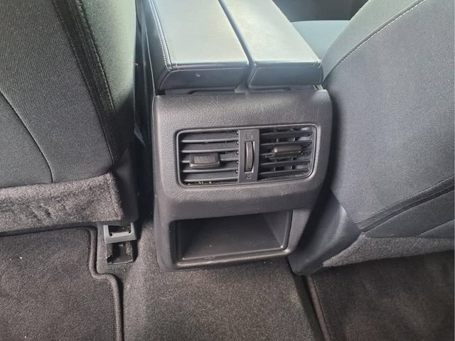 Used 2023 Nissan Rogue S AWD/4WD image 9