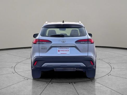 Certified 2025 Toyota Corolla Cross XLE w/ Convenience Package AWD/4WD image 5