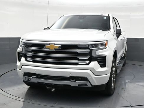 Used 2023 Chevrolet Silverado 1500 High Country w/ Technology Package RWD image 8