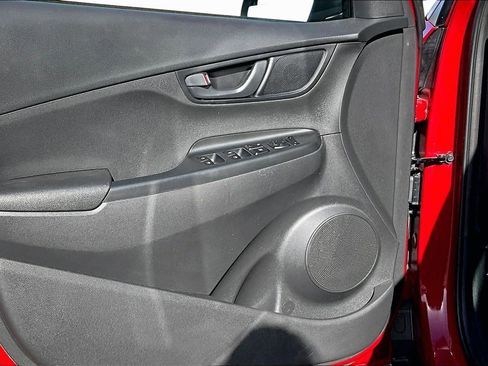 Used 2022 Hyundai Kona SE AWD/4WD image 16