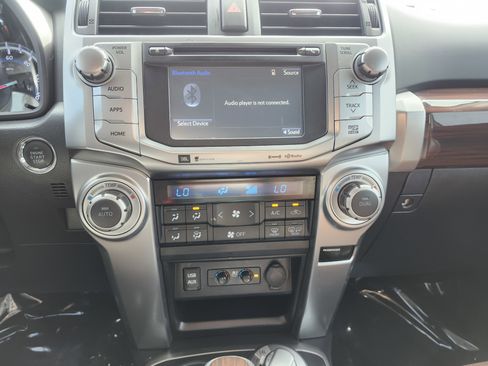 Used 2018 Toyota 4Runner Limited image 31