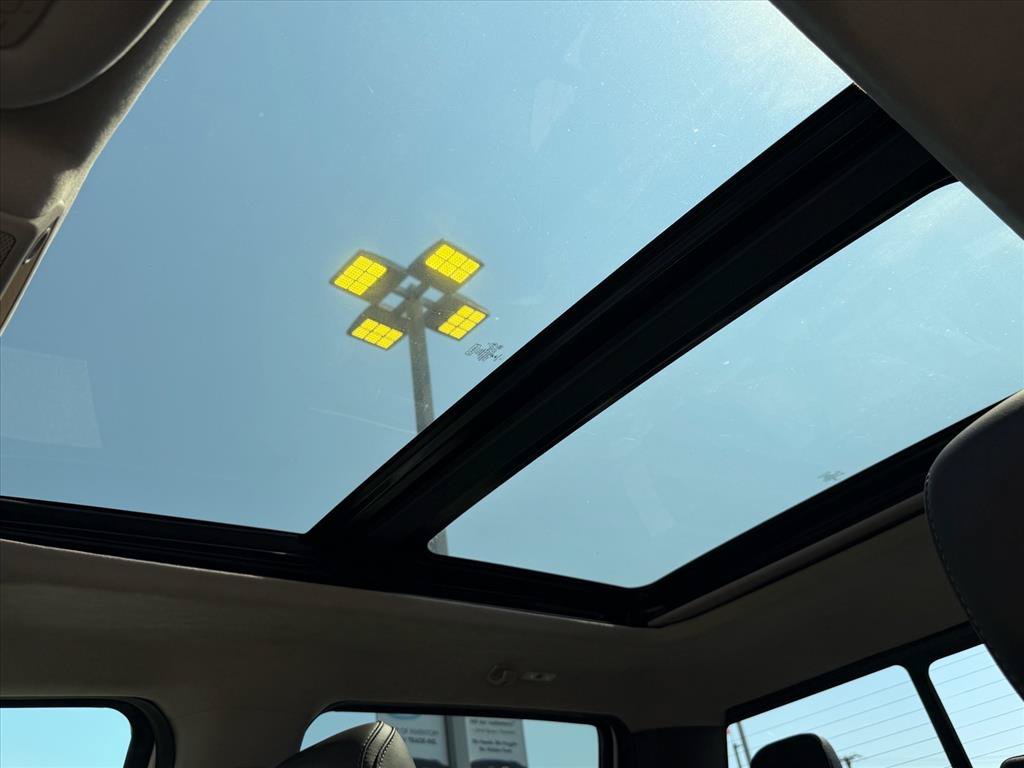 Used 2019 Ford F250 Limited AWD/4WD image 12