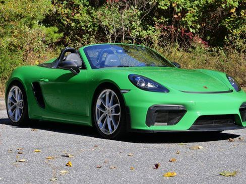 Used 2023 Porsche 718 Boxster Spyder image 4