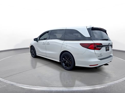 Used 2023 Honda Odyssey Sport image 6