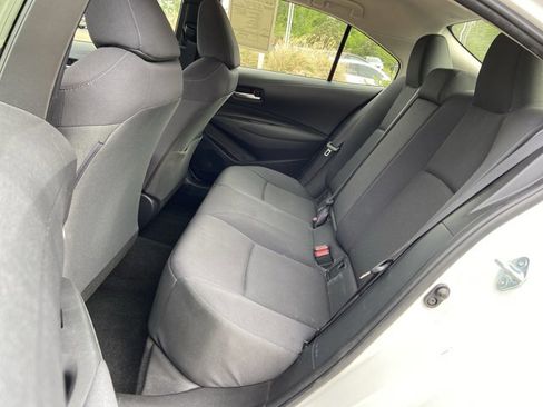 Used 2021 Toyota Corolla LE w/ LE Convenience Package image 16
