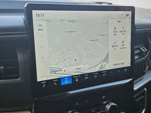 Used 2024 Ford Expedition XLT image 13