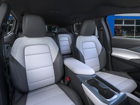 New 2026 Chevrolet Equinox EV LT w/ Convenience Package II FWD image 40